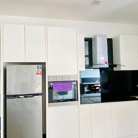Landmark Residence 2, Studio For 2 Pax, High Floor, Nice View, Free Parking, Budget Stay Kajang Esterno foto