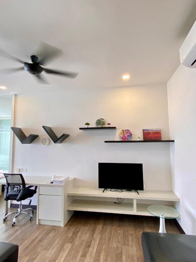 Landmark Residence 2, Studio For 2 Pax, High Floor, Nice View, Free Parking, Budget Stay Kajang Esterno foto